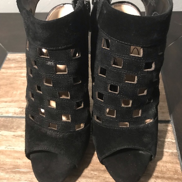 LIKE NEW ***Jessica Simpson black platform heels - Picture 7 of 7